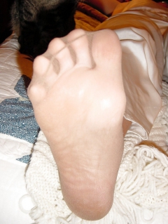 Suzanne\'s feet and toes - N