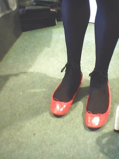 Love Wearing Flats - N