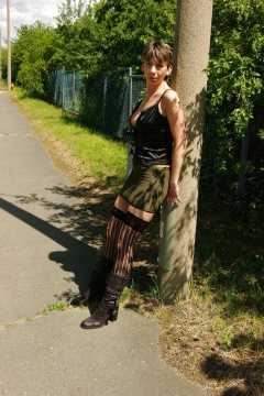 Wet and horny german milf outdoor shooting outtakes - N