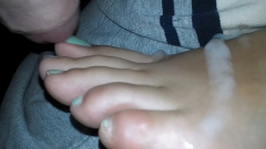 Finally cum her feet - N