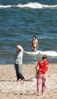 Beach fun Ukraine - N