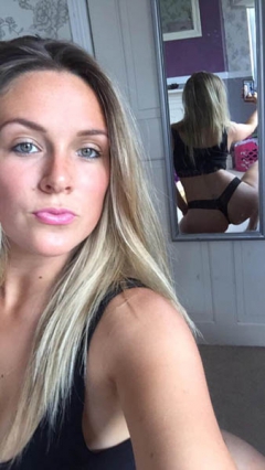 Private instagram pics - big boobs blonde teen selfies - N