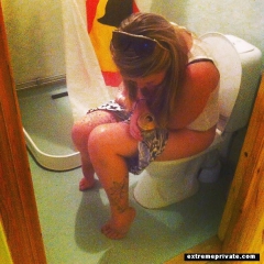 Amateurs Milfs and Teens spied on in the toilet - N