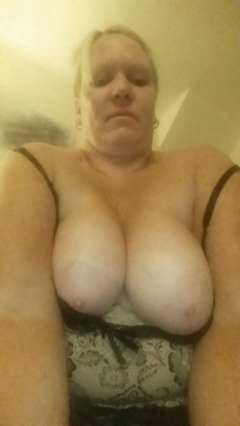 Huge natural tits - N