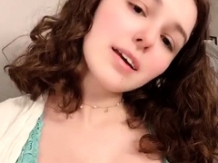 amateur-webcam-teen-masturbates-and-teases