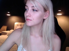 sexy-amateur-hot-blonde-teen-show-webcam