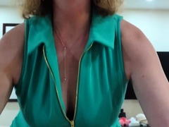mature-hotwife-give-cuck-a-bj-after-fucking-a-stud-in-hotel